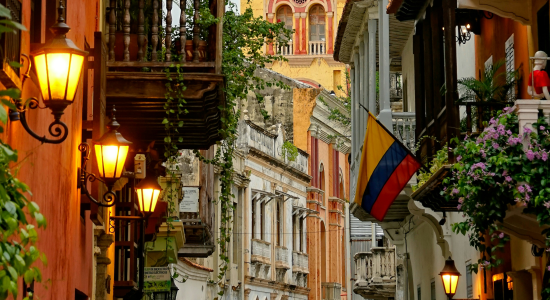 COLOMBIE, COULEURS LATINES - E26-1 