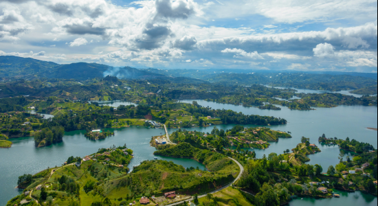 COLOMBIE, COULEURS LATINES - E26-1 